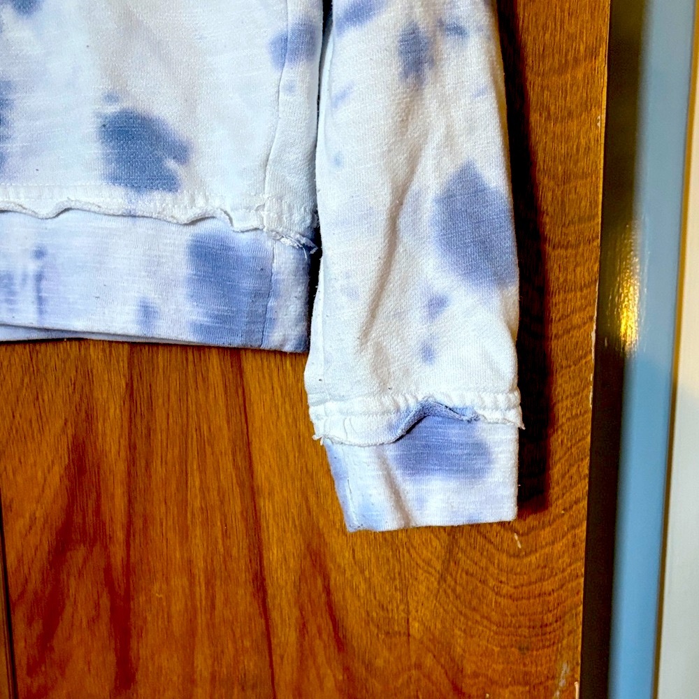 Basics Blue and White Tie-Dye Women's Sweatshirt - Picture 4 of 6